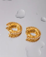 Laden Sie das Bild in den Galerie-Viewer, DIAMOND EARCUFF