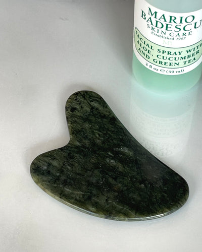 GUA SHA DE CUARZO VERDE