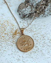 Laden Sie das Bild in den Galerie-Viewer, ZODIAC NECKLACE